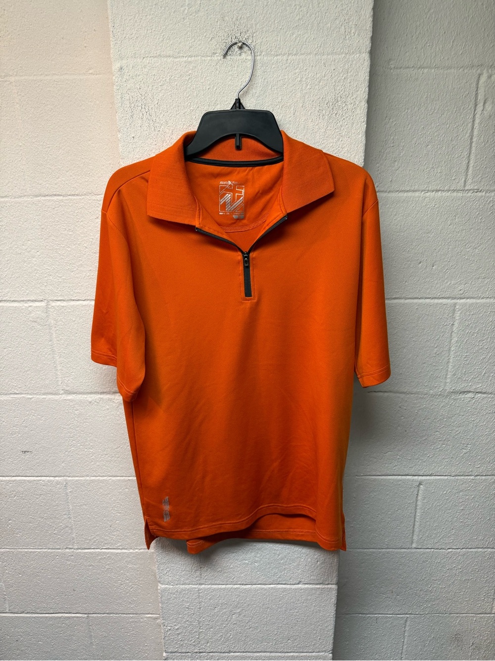 ZeroXposur Men's Orange Half-Zip Polo